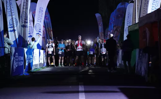 Największe wyzwanie Festiwalu Biegowego! Bieg na 100 km wystartował w środku nocy - 20